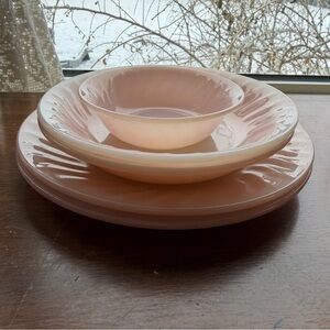 5 pieces of vintage fire king pink swirl dishes